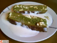 Fotografija recepta: Žmohtna domača »proja« s špinačo