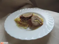 Fotografija recepta: Svinjska ribica z jabolčno - parmezanovo sredico