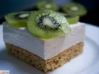 Fotografija recepta: Peresno lahko pecivo z grškim jogurtom