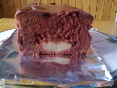 Čokoladni kolač s hruško
