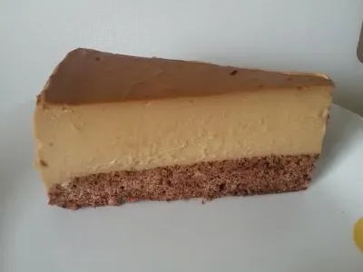 Kavina torta z domačim pudingom