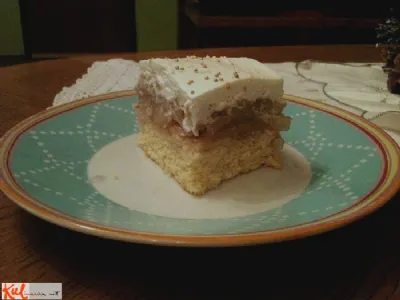 Jabolčno pecivo z bananami