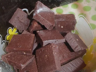 Domača mlečna čokolada