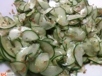 Fotografija recepta: Kumarična solata s sezamom