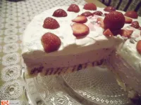Fotografija recepta: Jagodno mascarponejeva ruladna torta