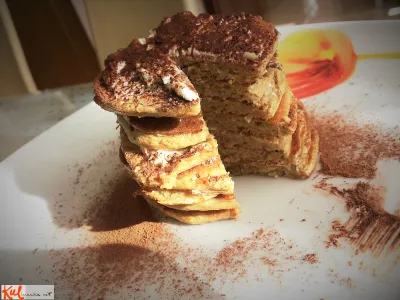 Ovsene beljakovinske "tiramisu" palačinke