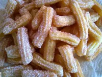 Fotografija recepta: Ocvrte brizgane palčke (churros)