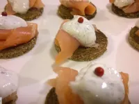 Fotografija recepta: Lososovi kanapeji