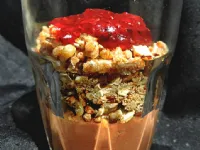 Fotografija recepta: Penasta čokolada v kozarčku