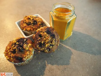 Muffini s kurkumo in borovnicami