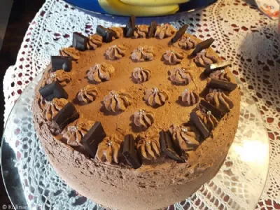 Čoko mousse torta z bananami 