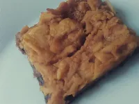 Fotografija recepta: Sočna jabolčna pita z rožičevo moko