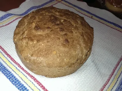 Kruh z vinskim kamnom