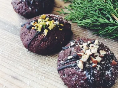 Čokoladni piškoti z lešniki