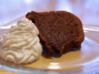 Čokoladna torta z mandlji