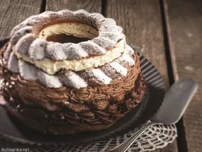 Gurmanski šarkelj s trojnim čokoladnim moussom