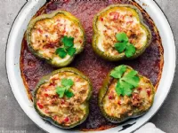 Fotografija recepta: S cvetačo polnjena paprika 