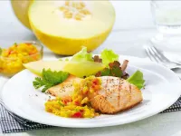 Fotografija recepta: Losos na žaru s čatnijem iz pora in melone