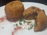 Fotografija recepta: Arančini - riževe kroglice Montalbano