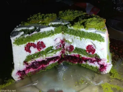 Torta z matcha čajem