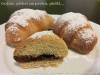 Fotografija recepta: Rogljički iz testa z drožmi