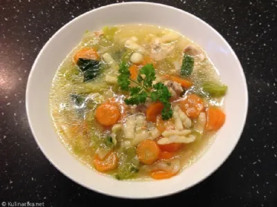 Juha s piščancem in zelenjavo