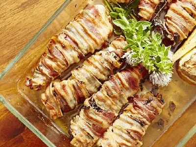 Piščančja nabodala s slanino