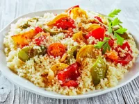 Fotografija recepta: Večerni kuskus z zelenjavo in tofujem