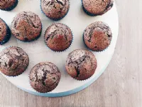 Fotografija recepta: Čokoladni muffini z marmelado ali čokolado