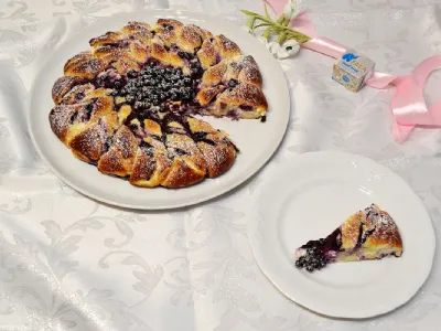 Skutna pogača z borovnicami