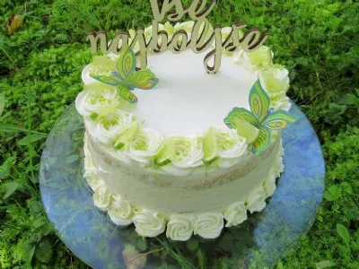 Bezgova torta z limeto