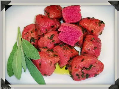 Njoki z rdečo peso - pesini njoki