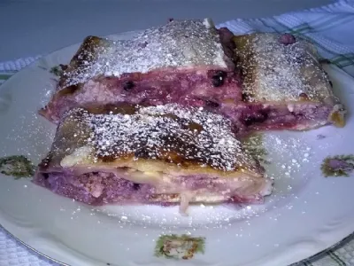 Sadni zavitek iz listnatega testa