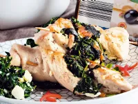 Fotografija recepta: Piščančji zvitki s špinačo in feto