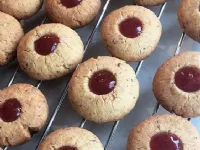 Fotografija recepta: Huzarski krapki z jagodno marmelado 