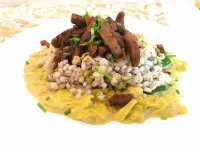 Fotografija recepta: Ječmen s sejtanom in porovo omako