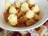 Fotografija recepta: Sladko zelje v omaki s pirejem