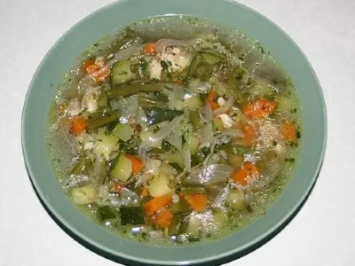 Zelenjavna enolončnica z ajdovo kašo in piščancem