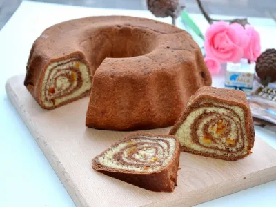 Mandljeva potica v čokoladnem testu