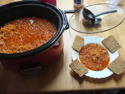 Segedin golaž po Tajino slow-cooker (počasni lonec)