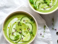 Fotografija recepta: Kumaričin gazpacho z baziliko