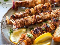 Fotografija recepta: Grški souvlaki s tzatziki omako