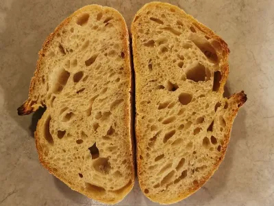 Pšenični beli kruh z drožmi