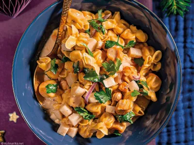 Fagottini z lešniki, gorgonzolo in hruškami