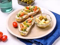 Fotografija recepta: Tunin namaz s skuto in artičokami