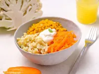 Fotografija recepta: Cvetačni »riž« z lečinim curryjem