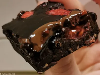 Hudo čokoladni proteinski browniji z manj sladkorja