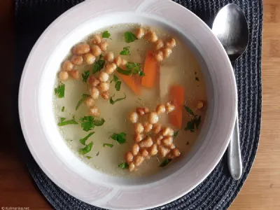 Goveja juha v ekonom loncu