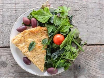 Slan bučkin narastek z rikoto in feta sirom