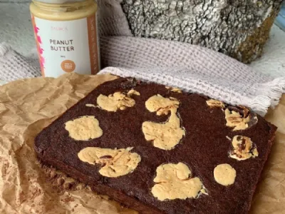 Bananin brownie z arašidovim maslom